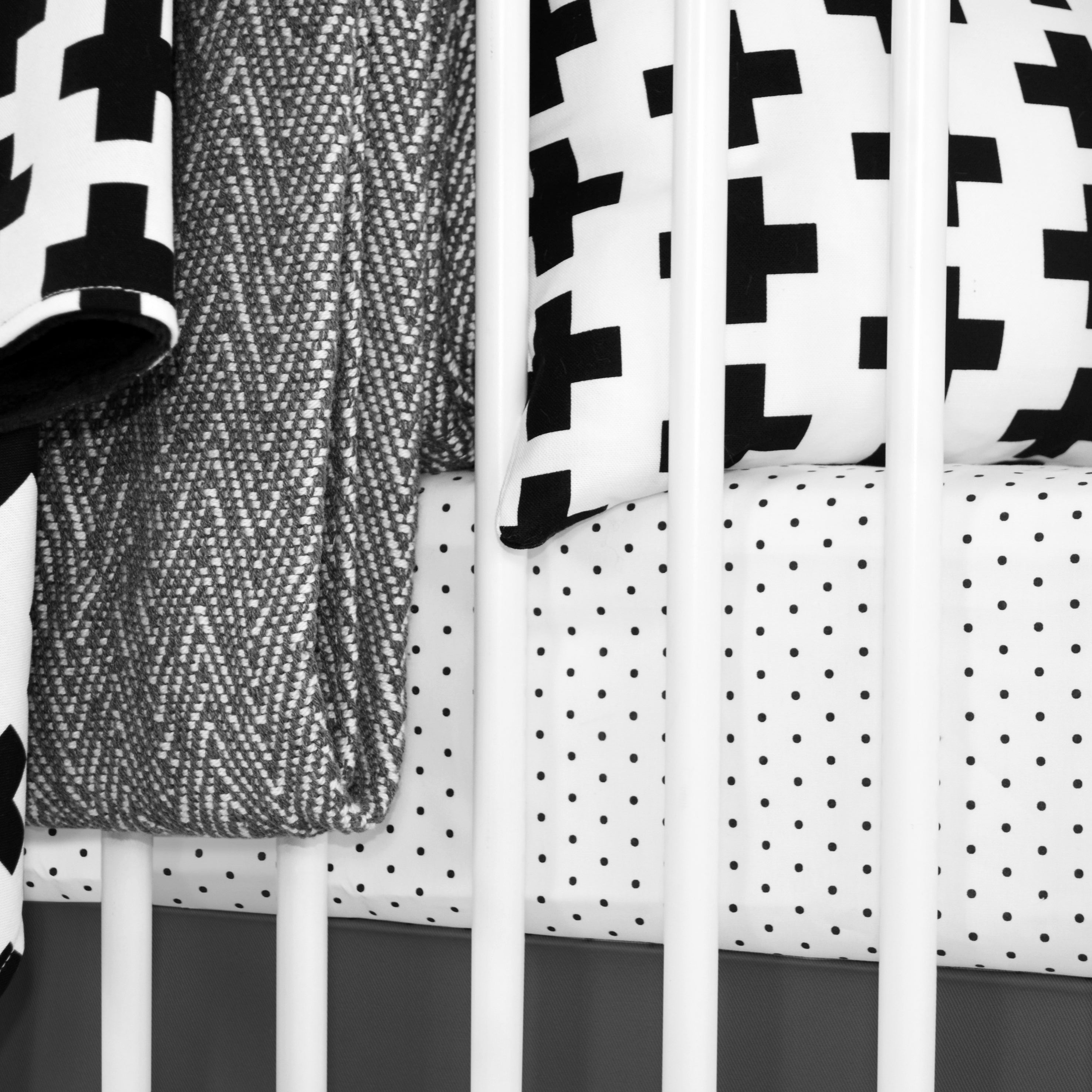 Dot Crib Bedding Set - Black and White - Olli+Lime